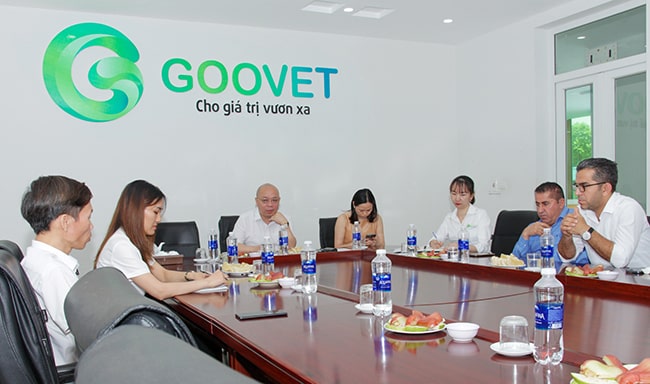 the-partner-from-iraq-came-to-visit-goovet-group-jsc-3