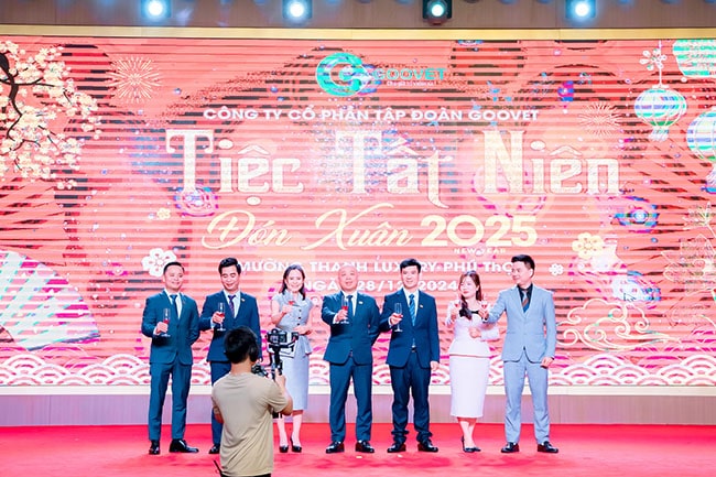 tiec-tat-nien-2024-min