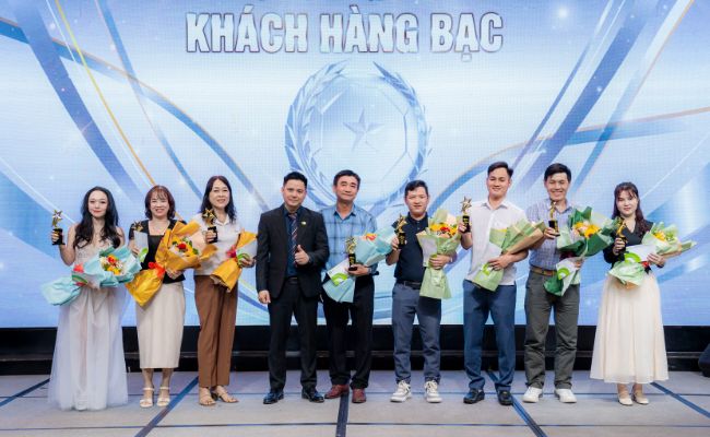 vinh-danh-khach-hang-bac-phia-nam-trung-bo-va-tay-nguyen