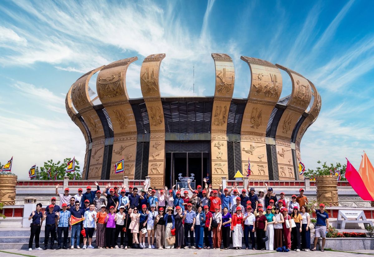 Goovet c&ugrave;ng Qu&yacute; Đại l&yacute;, Qu&yacute; Kh&aacute;ch h&agrave;ng du lịch miền T&acirc;y 2026